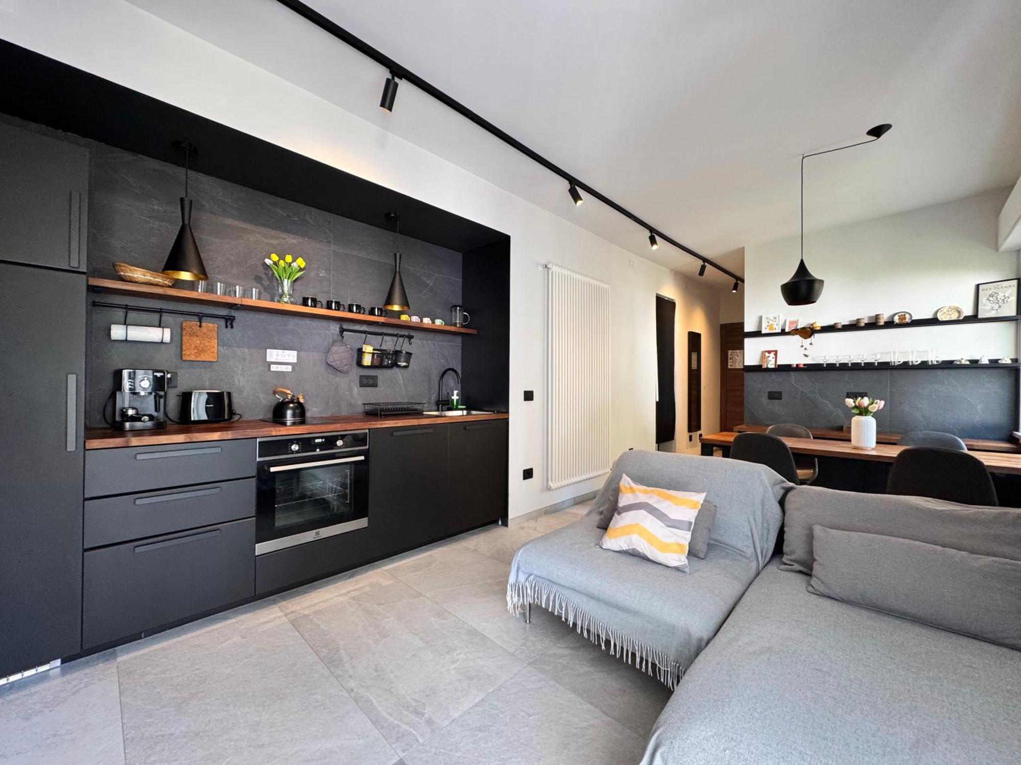 New Apartment In Historical Center Near Lake Рива-дель-Гарда Экстерьер фото